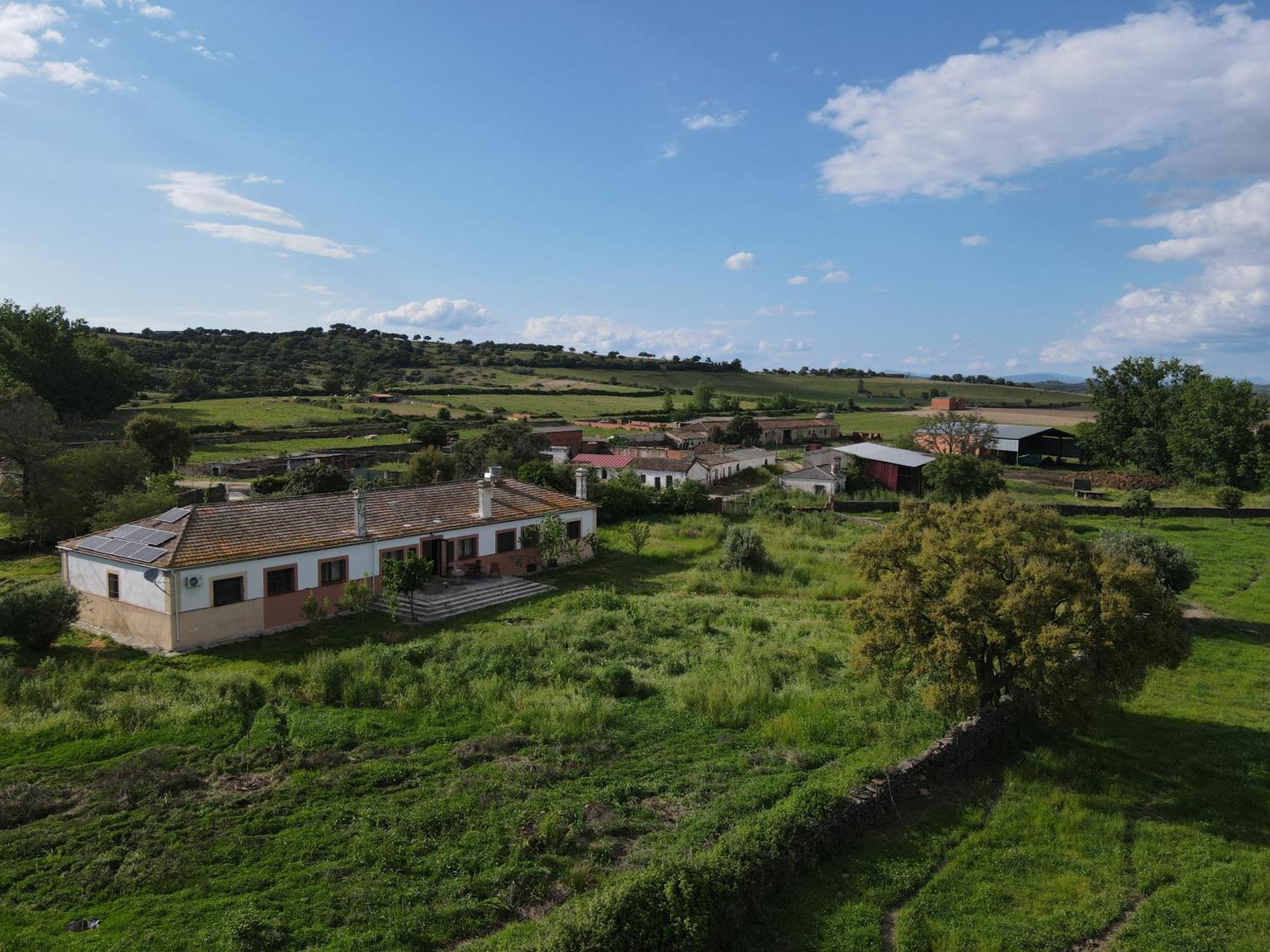 Casa Rural Finca San Bernardo 3 Estrellas Montehermoso Exterior foto